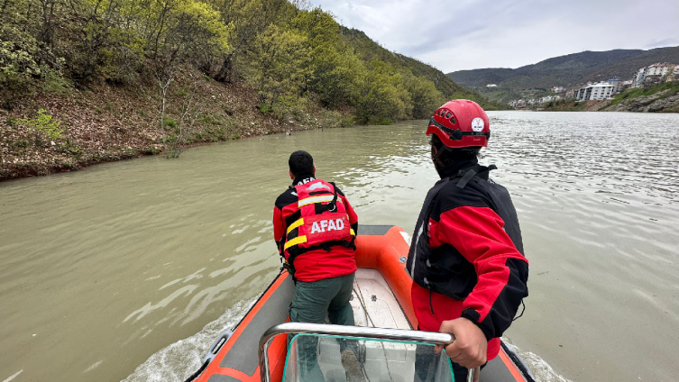 Munzur Çayı'nda kaybolan gençleri arama çalışmalarında 3. gün